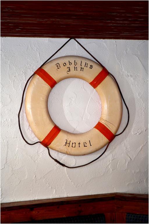 Dobbins Inn كاريكفرغس المظهر الخارجي الصورة