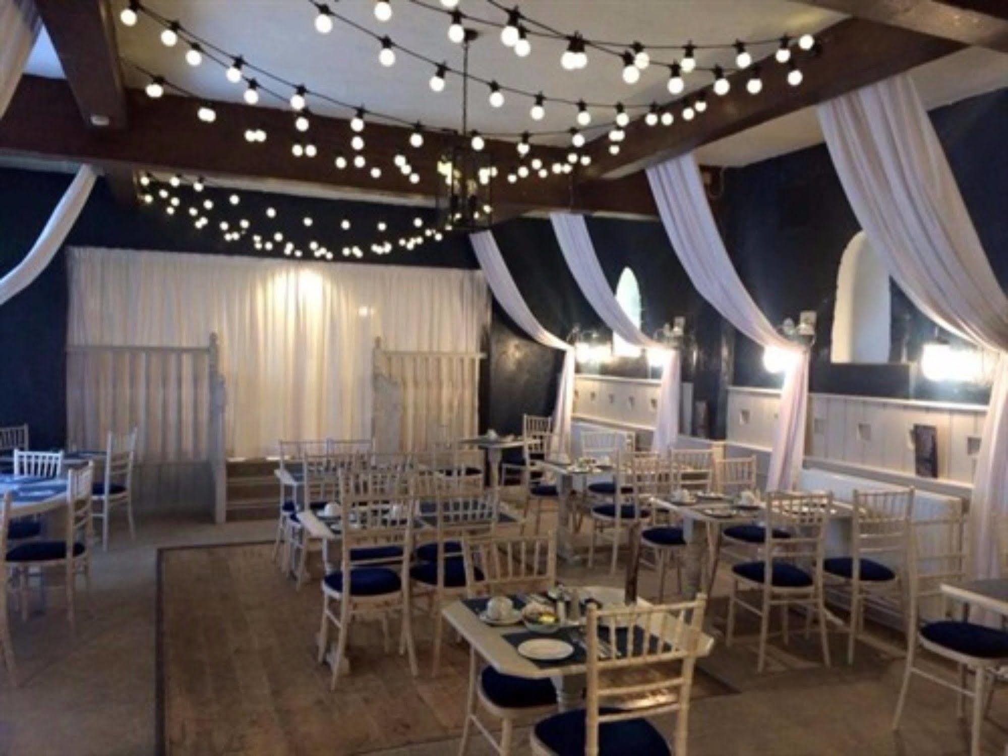 Dobbins Inn كاريكفرغس المظهر الخارجي الصورة